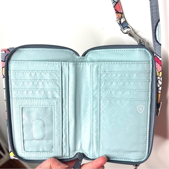 Vera Bradley Tropical Evening Small Compact Cloth Crossbody Bag Purse - Picture 10 of 16